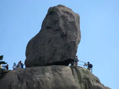 黄山奇石有哪些石头叫什么名字_黄山奇石有哪些奇石名称_黄山奇石有什么